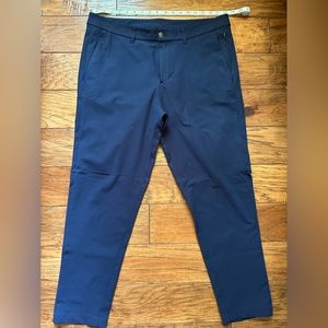 Lululemon Commission Slim 36x30.